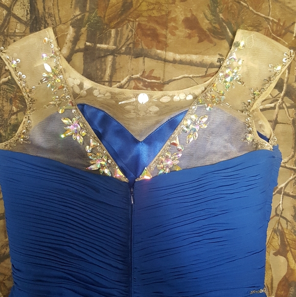 Blue prom / pageant dress - Picture 2 of 4